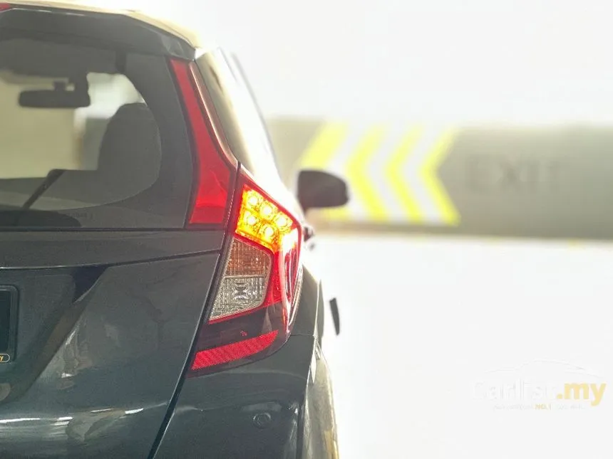 2015 Honda Jazz S Hatchback
