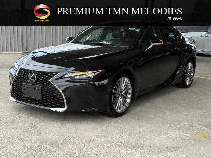 2023 Lexus IS 300 Version L Sedan