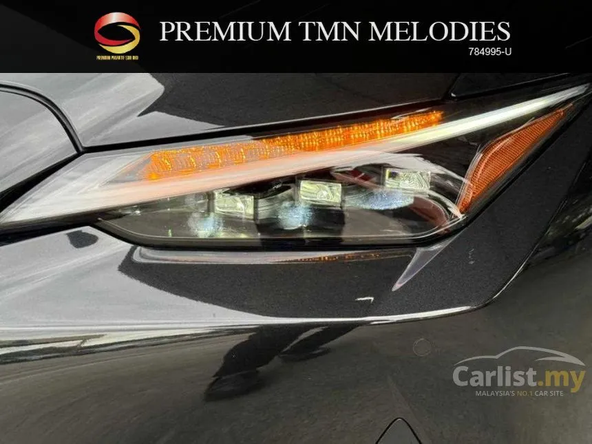 2023 Lexus IS 300 Version L Sedan