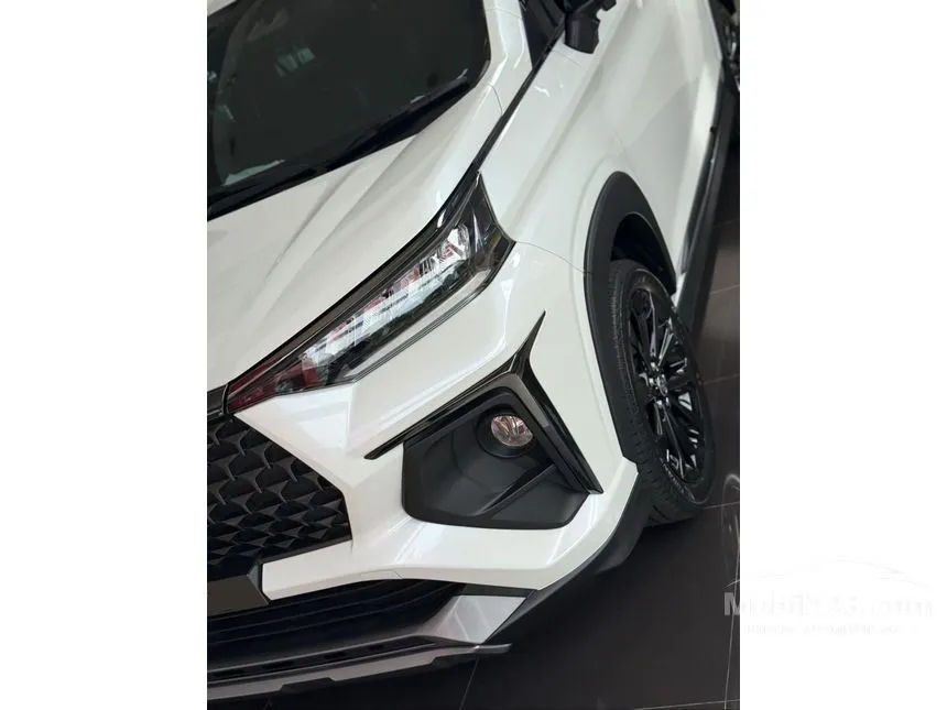 2026 Toyota Veloz V HEV MPV