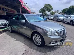 2009 Mercedes-Benz E200 1.8 Elegance CGI Sedan