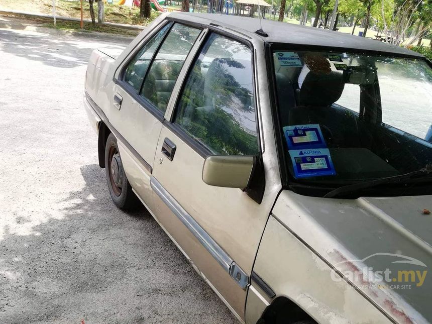 1988 Proton Saga Sedan