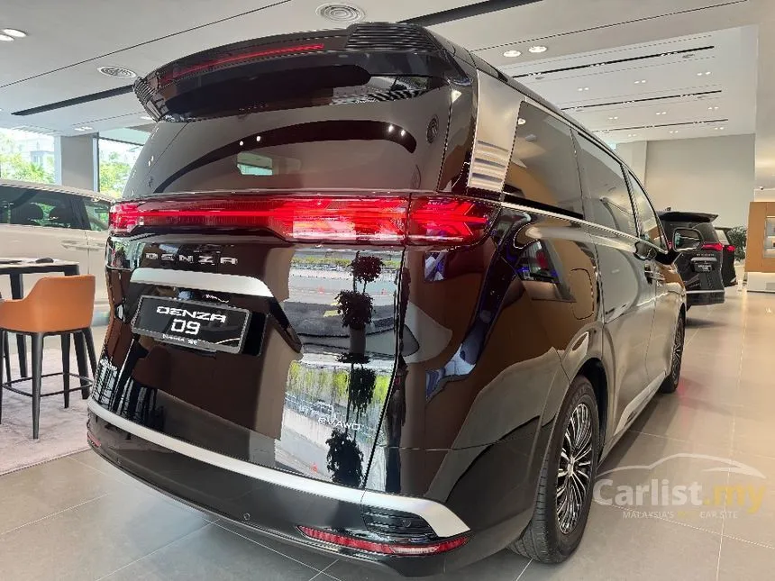 2025 Denza D9 Premium MPV
