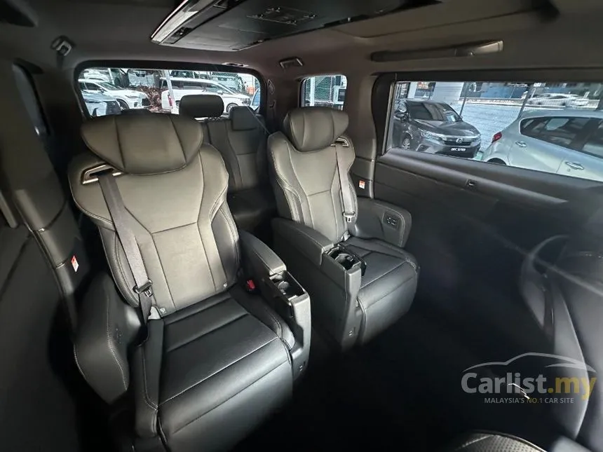 2024 Toyota Alphard Z 7-Seater MPV