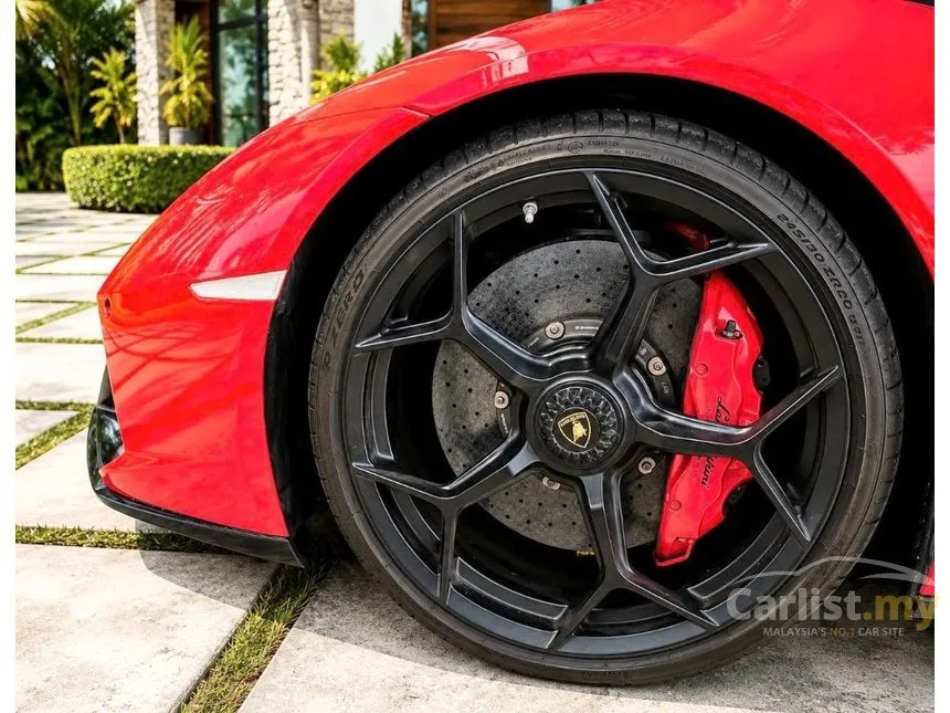 2019 Lamborghini Huracan Performante Coupe