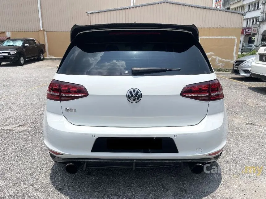 2017 Volkswagen Golf GTI Hatchback
