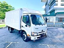 Hino XZU600R 4.0 New Facelift Box 13ft