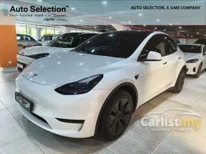 2025 TESLA Model Y Standard Range SUV
