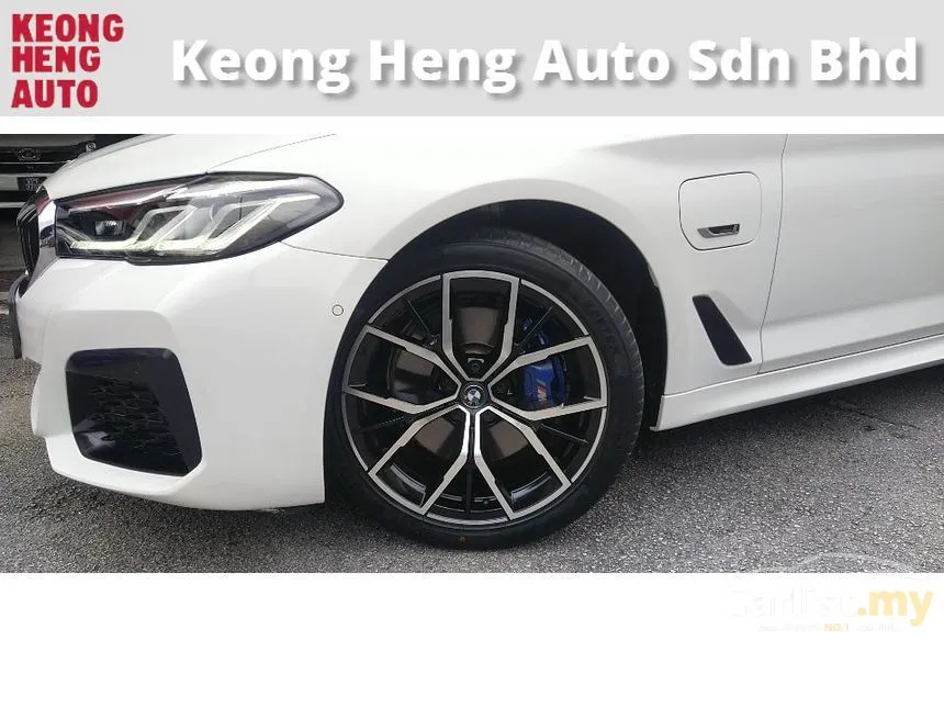 2022 BMW 530e M Sport Sedan