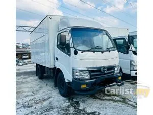 2012 Hino 300 Series 4.0 WU302 ECO TURBO - WU302R-HKMLHD3 Lorry