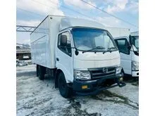 2012 Hino 300 Series 4.0 WU302 ECO TURBO - WU302R-HKMLHD3 Lorry