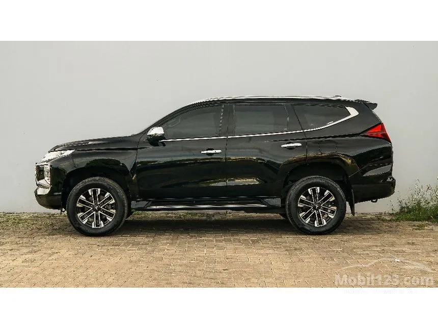 2022 Mitsubishi Pajero Sport Dakar 4x2 SUV