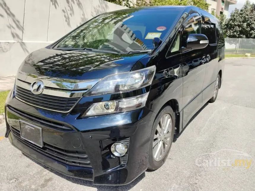 2013 Toyota Vellfire Z Golden Eyes MPV