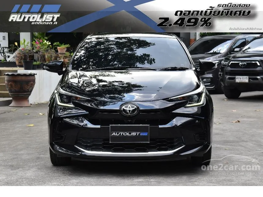 2023 Toyota YARIS Premium Hatchback