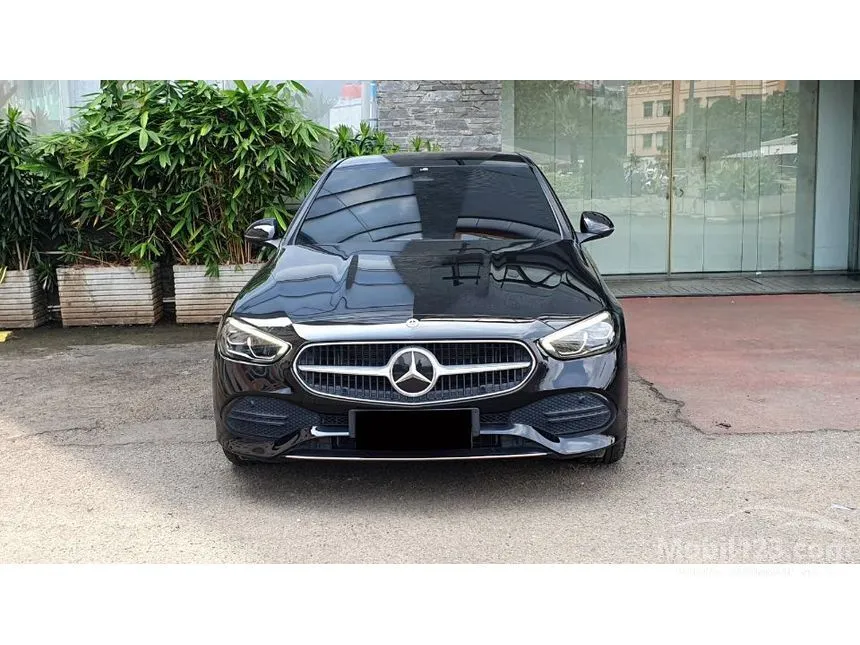 2024 Mercedes-Benz C200 Avantgarde Line Sedan