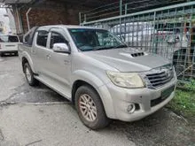 2014 TOYOTA HILUX 3.0 (A) G Pick-Up 4x4 tip top condition RM39,800.00 Nego