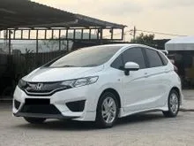 Honda JAZZ 1.5 E (A)Full set Body kit & Spoiler