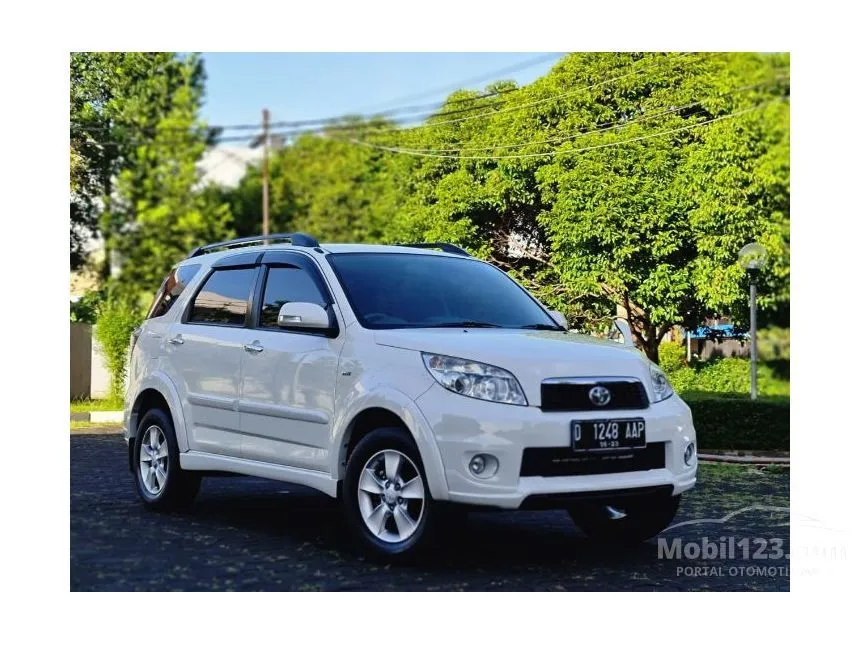 Jual Mobil Toyota Rush 2013 G 1.5 di Jawa Barat Manual SUV Putih Rp 153.000.000
