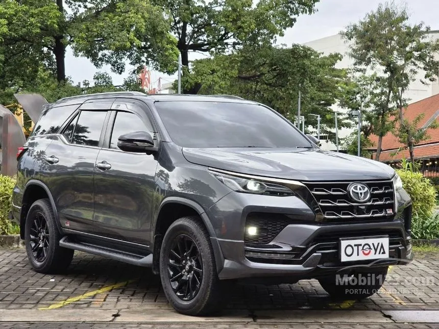 2022 Toyota Fortuner GR Sport 4X2 SUV