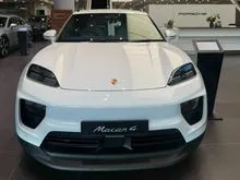 2025 Porsche Macan 0.0 4 SUV