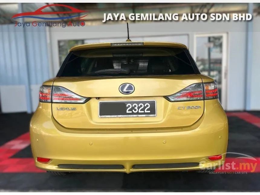 2011 Lexus CT 200h Luxury Hatchback