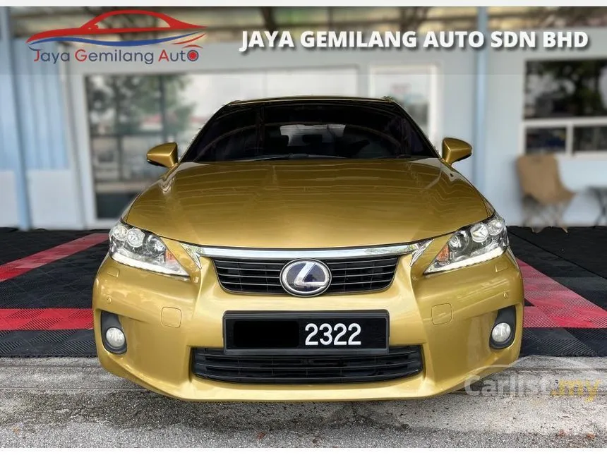 2011 Lexus CT 200h Luxury Hatchback