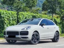 2021  Porsche Cayenne Coupe 3.0 Turbo (A) 9Y3 Sport Active Coupe SAV Panoramic Roof High Spec Crayon / Chalk Colour 1 Owner