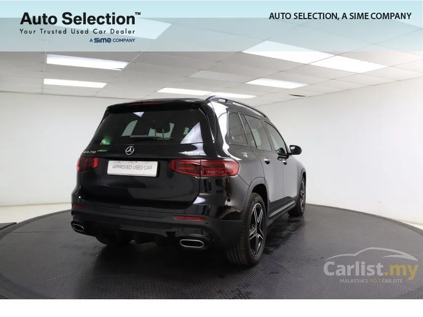 2023 Mercedes-Benz GLB250 4MATIC AMG Line SUV