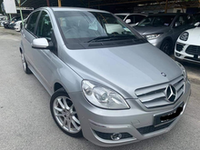 2011 Mercedes-Benz B180 1.7 Hatchback