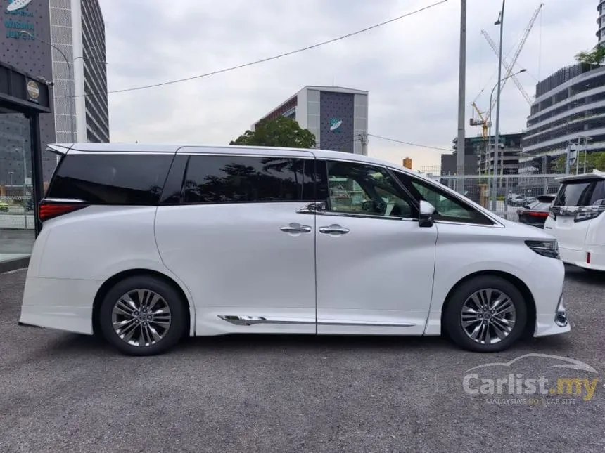 2024 Toyota Alphard Z 7-Seater MPV