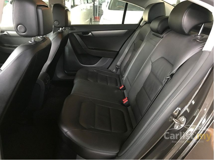 Volkswagen Passat 2012 TSI Sport 1.8 in Kuala Lumpur 