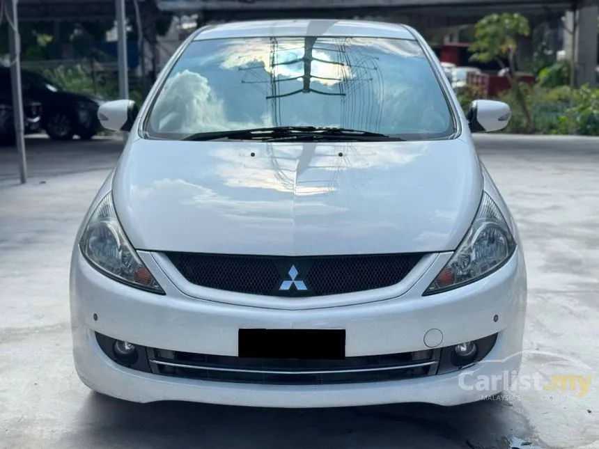 2009 Mitsubishi Grandis MPV