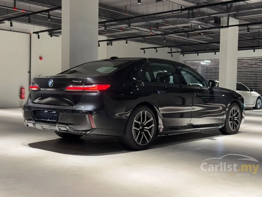 2023 BMW 750e xDrive M Sport Pure Excellence Sedan