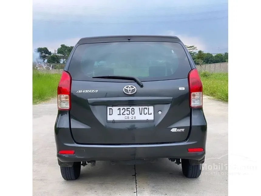 2014 Toyota Avanza E MPV