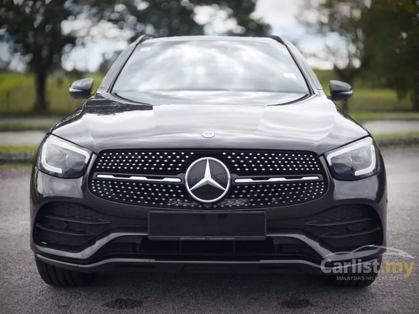 2021 Mercedes-Benz GLC300 4MATIC AMG Line SUV
