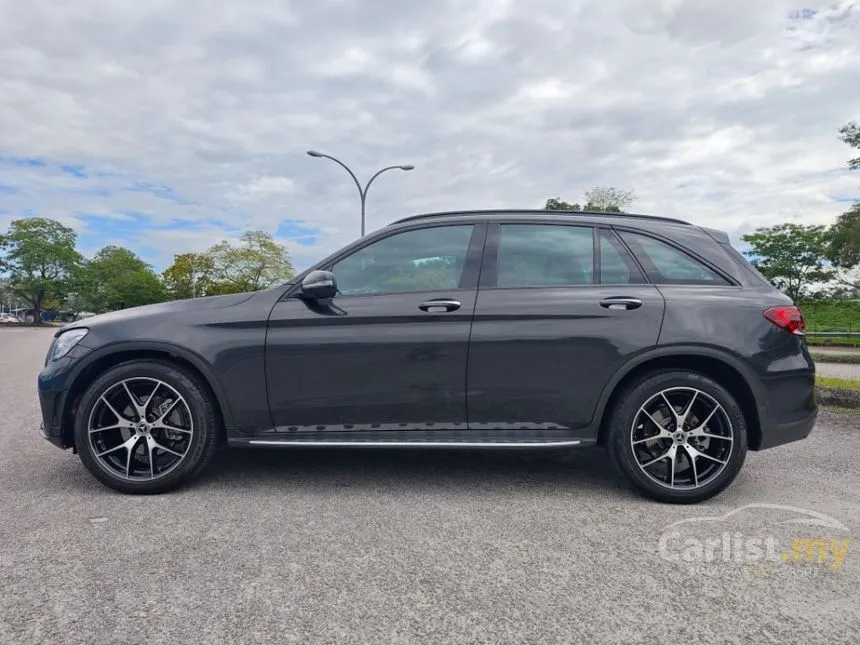 2021 Mercedes-Benz GLC300 4MATIC AMG Line SUV