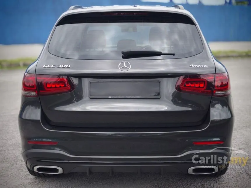 2021 Mercedes-Benz GLC300 4MATIC AMG Line SUV