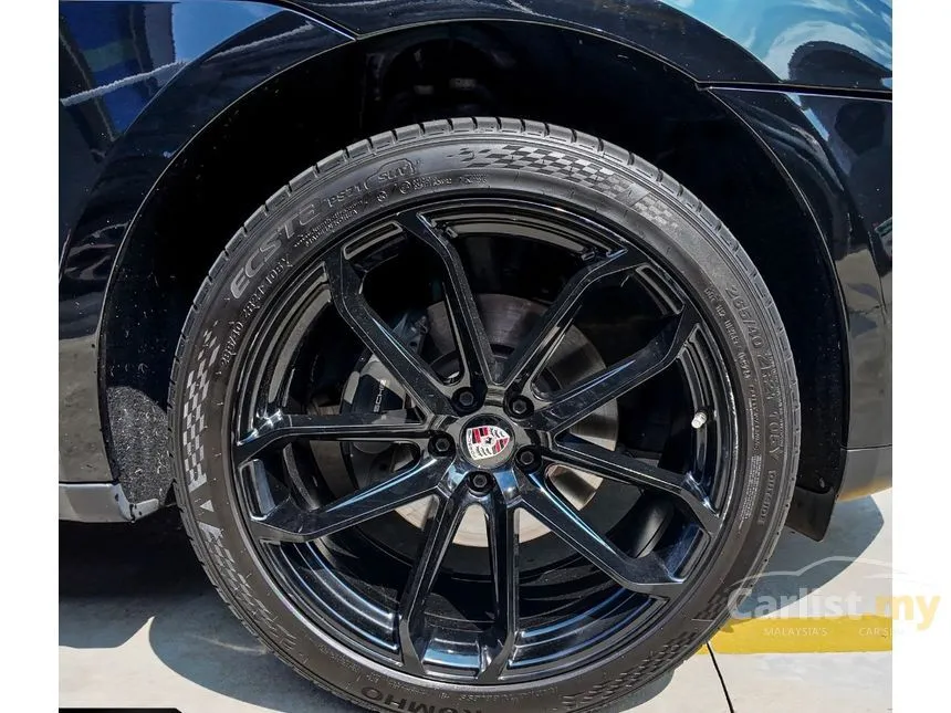 2019 Porsche Macan SUV