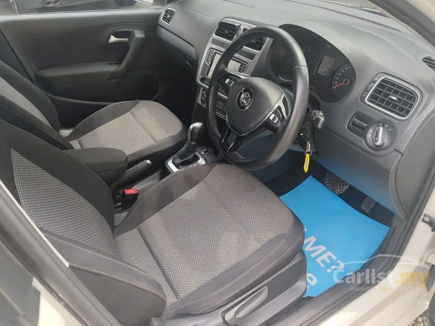 2018 Volkswagen Polo Black & White Hatchback