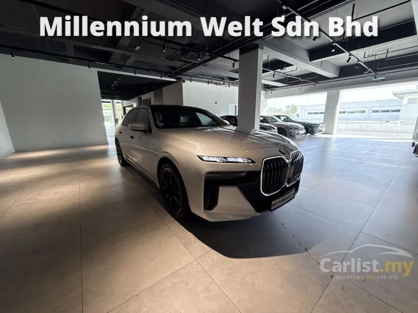 2025 BMW i7 xDrive60 M Sport Sedan