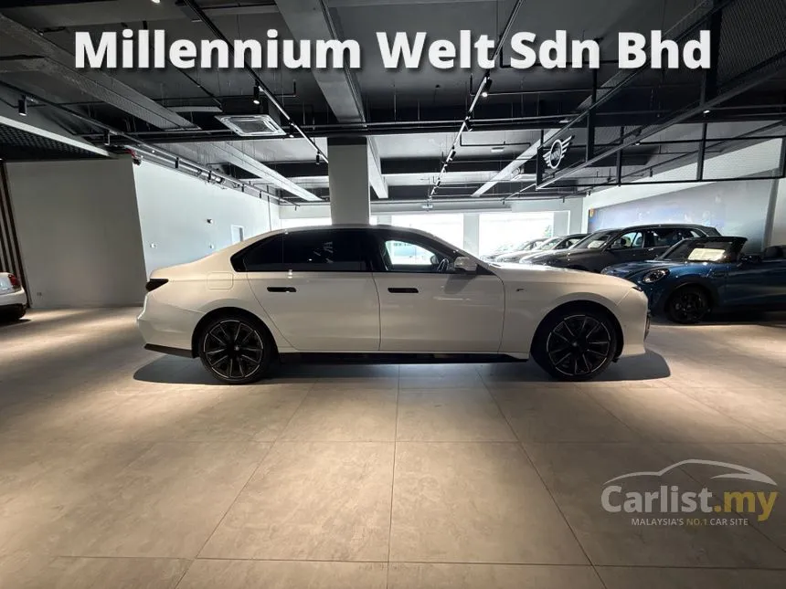 2025 BMW i7 xDrive60 M Sport Sedan
