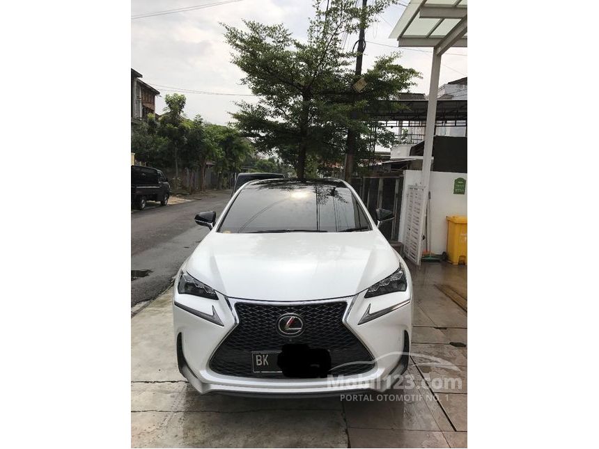 Jual Mobil Lexus NX200t 2015 F-Sport 2.0 di Sumatera Utara 