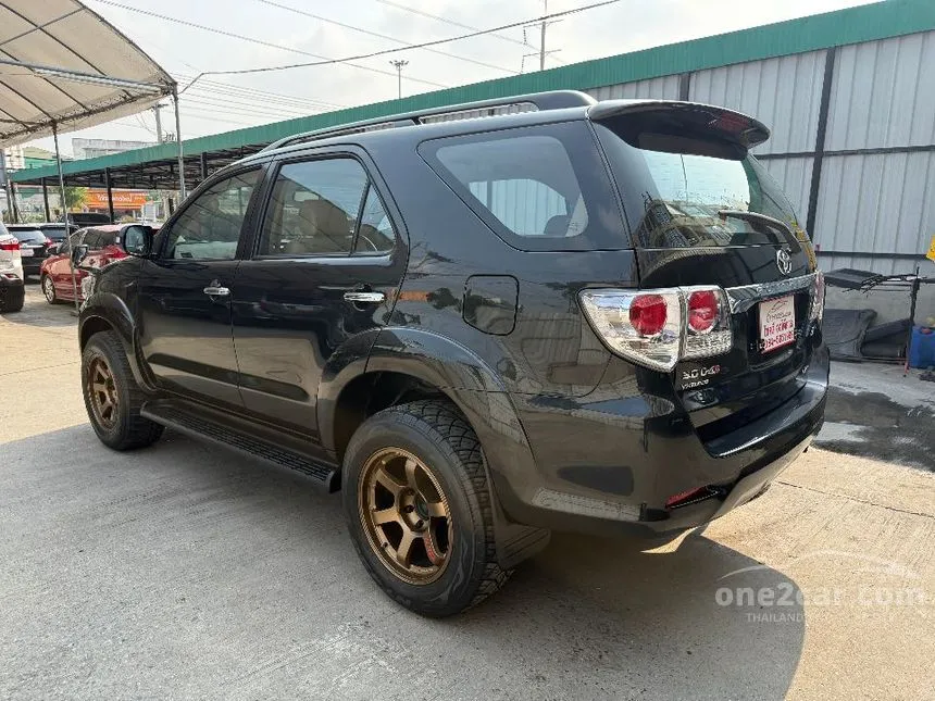 2013 Toyota FORTUNER V SUV