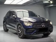 2021 Mercedes-Benz GLC300 2.0 4MATIC AMG Line , LOW MILEAGE , CONDITION LIKE NEW , TRADE IN WELCOME