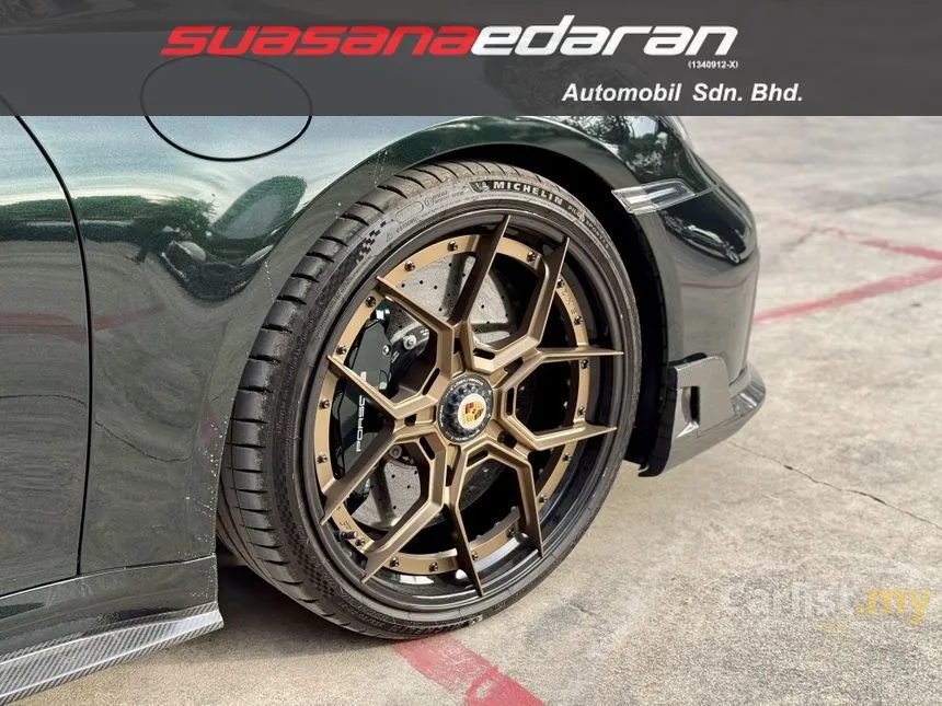 2022 Porsche 911 Turbo S Coupe