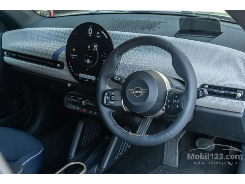2025 MINI Cooper Cooper SE Hatchback