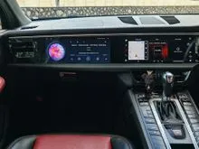 2018 Porsche Macan 2.0 SUV