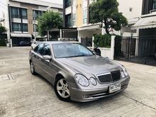 2004 Mercedes-Benz E240 2.6 W211 (ปี 03-09) Avantgarde Sedan AT
