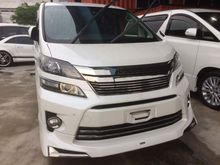 2013 Toyota Vellfire 2.4 MPV GOLDEN EYE POWER BOOT MODELISTA HOME THEATER UNREG