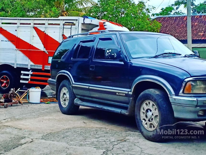 Jual Mobil Opel Blazer 1997 2.2 di Jawa Tengah Manual SUV  
